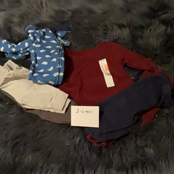 Bundle of 25 baby boy items. Size range NB-6/9 Old Navy, Carter’s and others. - Picture 8 of 12